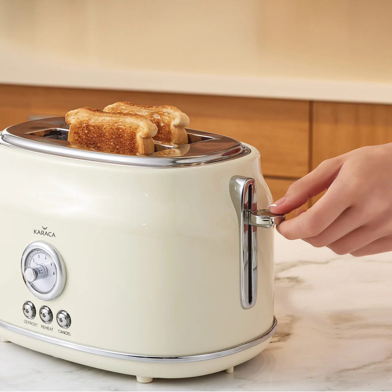 Karaca Retro Broodrooster met 2 Sneden Crème