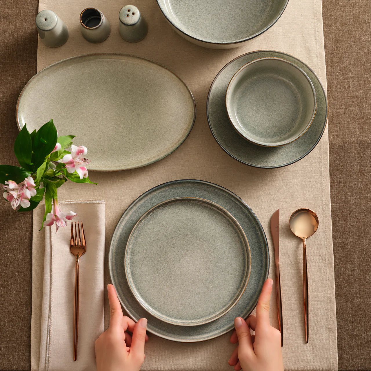 Karaca Earth Collection Skal 55-delige Eetserviesset voor 12 Personen