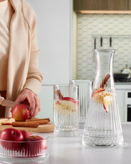 Elysia Carafe